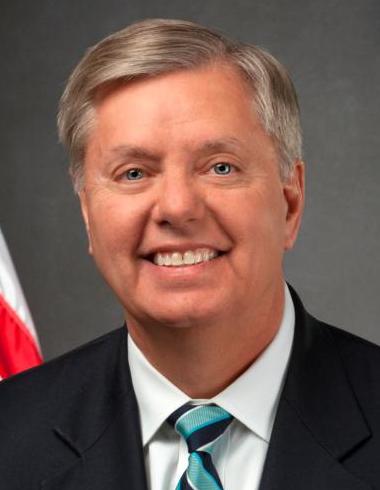 Lindsey_Graham%2C_official_photo%2C_113th_Congress_(cropped).jpg