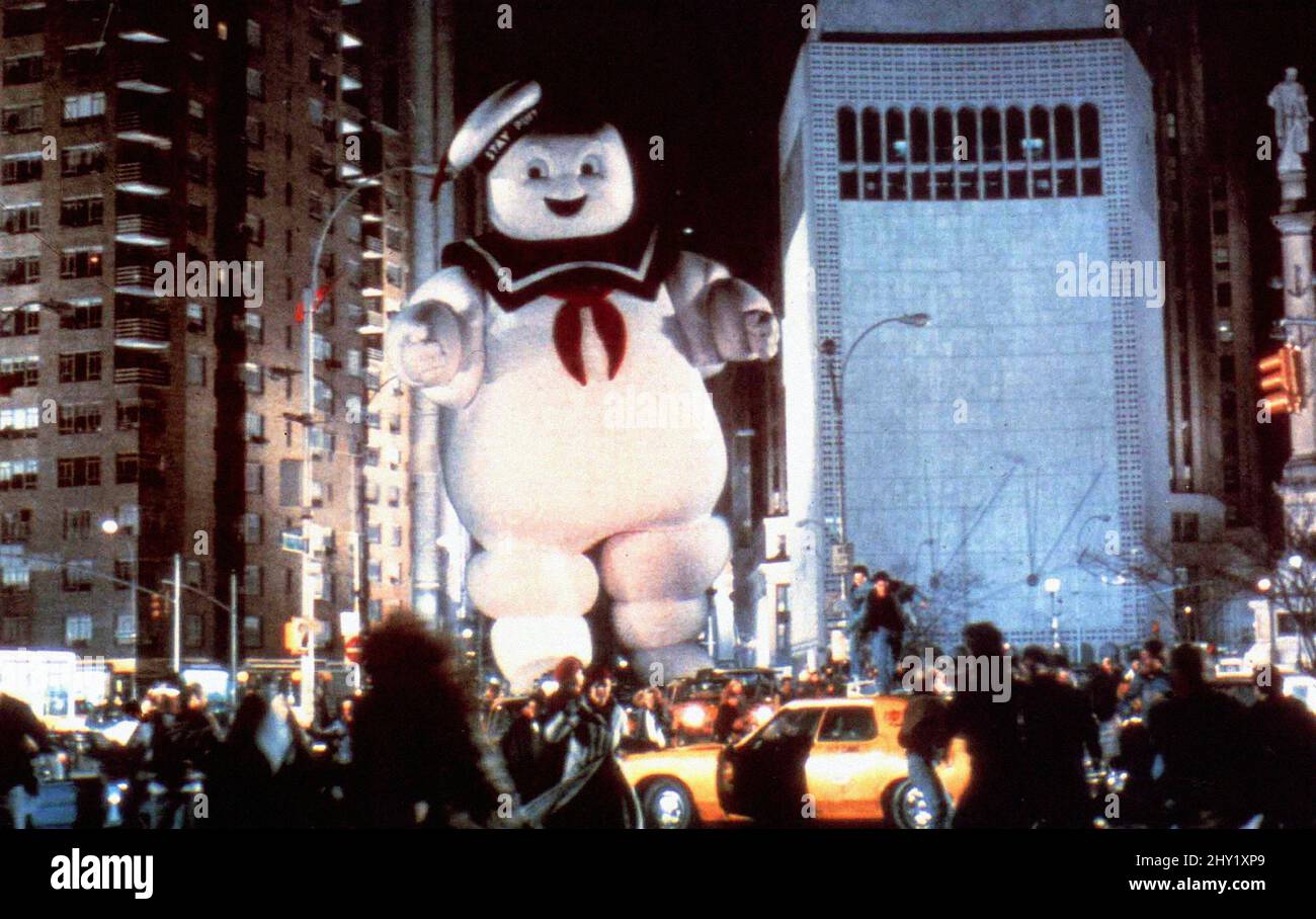 scene-still-stay-puft-marshmallow-man-ghostbusters-1984-columbia-pictures-file-reference-34145-611tha-2HY1XP9.jpg