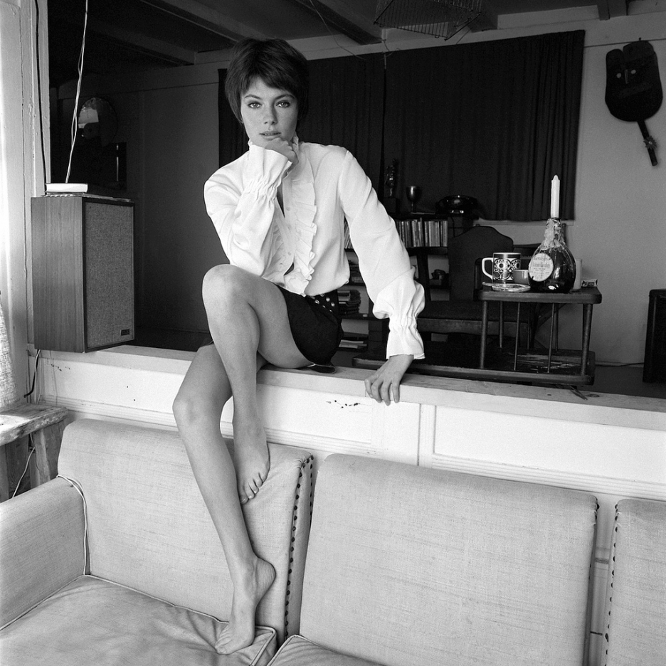 936full-jacqueline-bisset.jpg