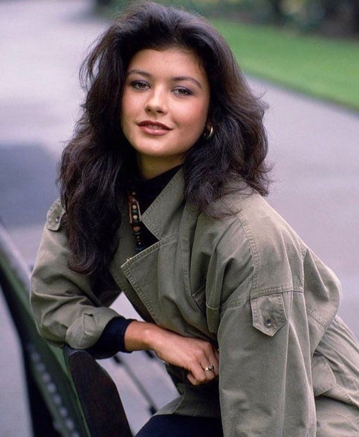 Monday Throwback- Catherine Zeta-Jones | Indiana Hoosiers fan forums -  TheHoosier