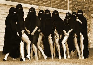 burka-babes-300.jpg