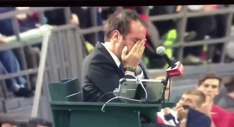 tennis-umpire-faceshot.gif