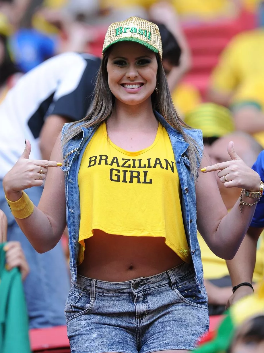 World-Cup-2014-Sexiest-Fans.jpg