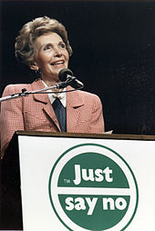 170px-Photograph_of_Mrs._Reagan_speaking_at_a_%22Just_Say_No%22_Rally_in_Los_Angeles_-_NARA_-_198584.jpg